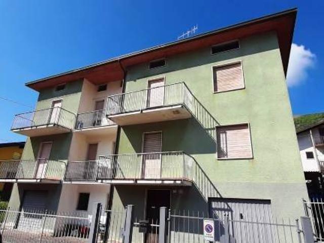 Appartamento in vendita a Comunità Montana della Valle Brembana, Serina