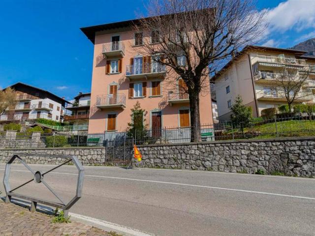 Appartamento in vendita a Comunità Montana della Valle Brembana, Serina