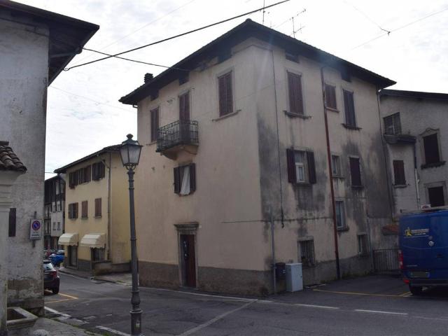 Appartamento in vendita a Comunità Montana della Valle Brembana, Serina