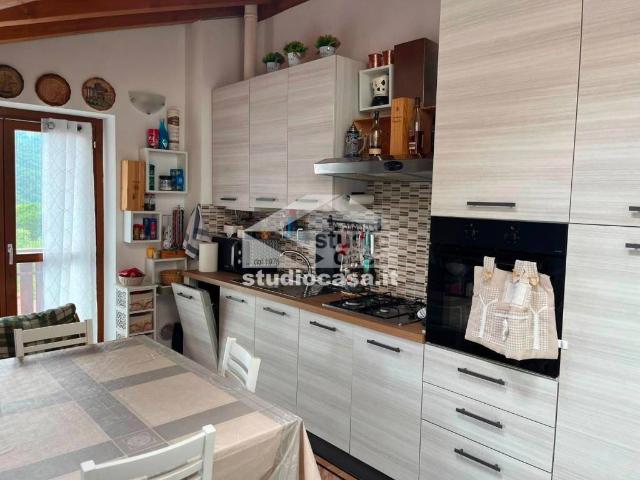 Appartamento in vendita a Comunità Montana della Valle Brembana, Serina