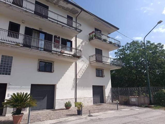 Appartamento in vendita a Serino, Campania