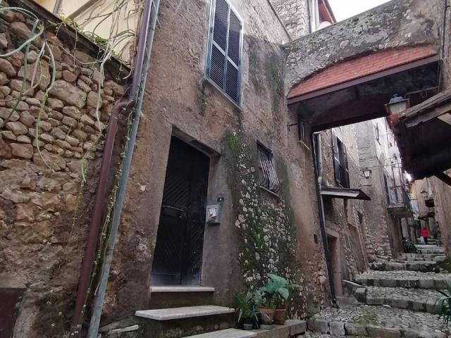 Appartamento in vendita a Sermoneta, Lazio