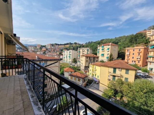 Appartamento in vendita a Centro Est, Serra Riccò
