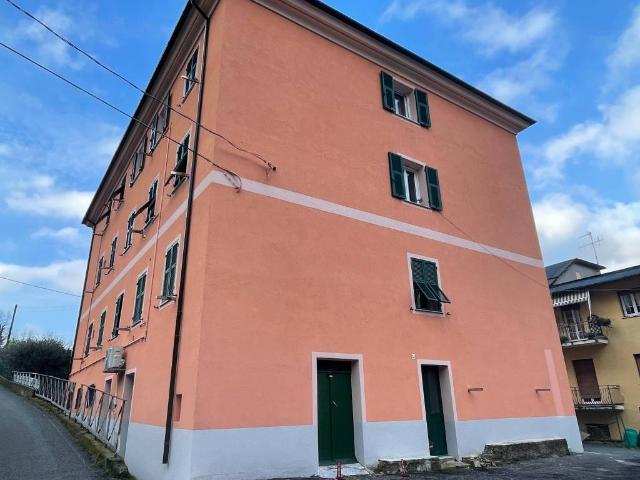 Appartamento in vendita a Serra Riccò, Prelo