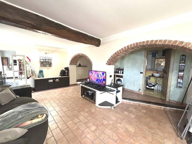 Villa Indipendente in vendita a Serra Riccò, Liguria