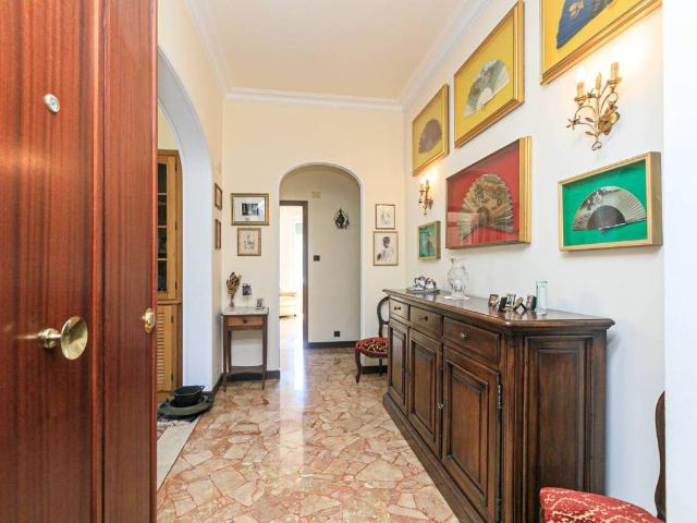 Appartamento in vendita a Serra Riccò, Liguria