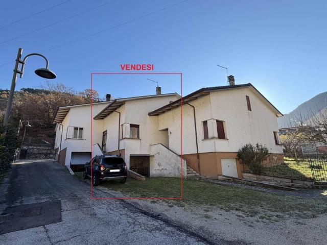 Villa Schiera in vendita a Marche, Macerata