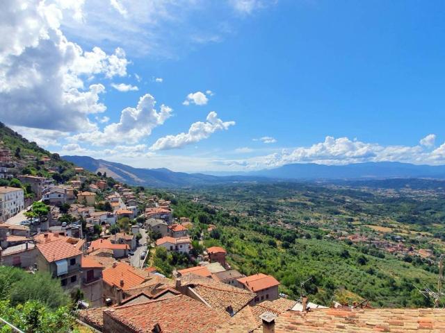 Appartamento in vendita a Serrone, Lazio