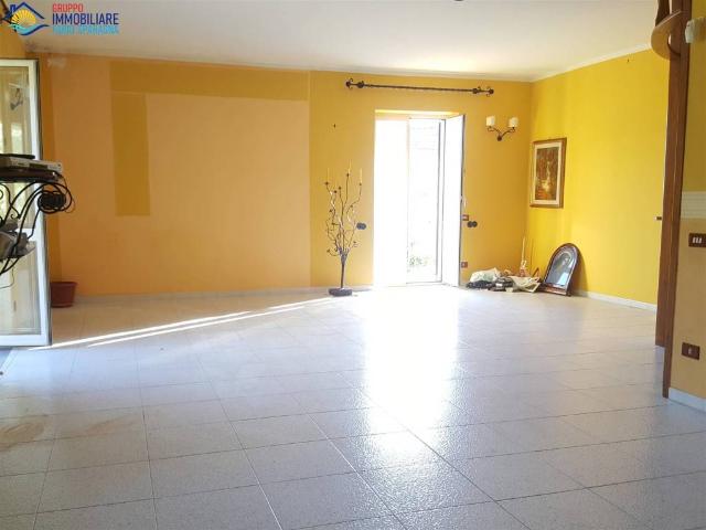 Appartamento in vendita a Avezzano-Sorbello, Sessa Aurunca