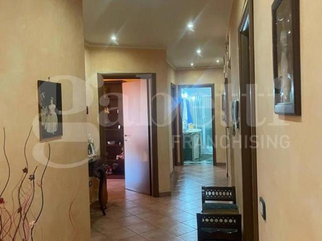 Appartamento in vendita a Avezzano-Sorbello, Sessa Aurunca