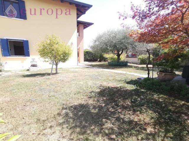 Appartamento in vendita a Sesto Al Reghena, Friuli-Venezia Giulia