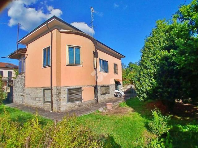 Villa Indipendente in vendita a Abbazia, Sesto Calende