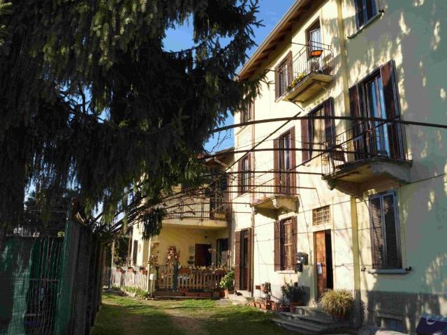 Appartamento in vendita a Golasecca, Lombardia
