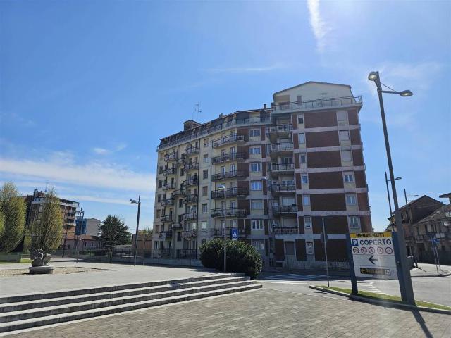 Appartamento in vendita a Abbazia, Sesto Calende