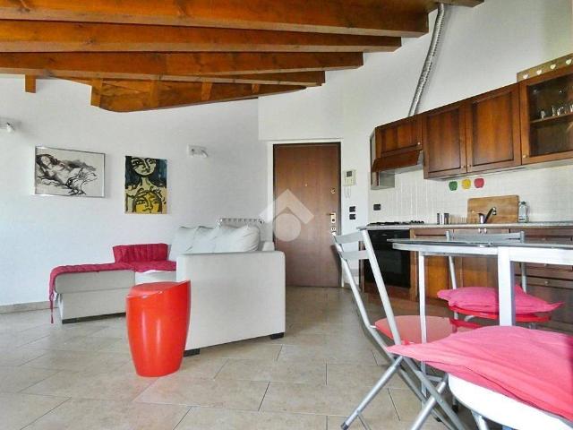 Appartamento in vendita a Oneda, Sesto Calende