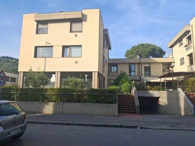 Appartamento in vendita a Querceto, Sesto Fiorentino