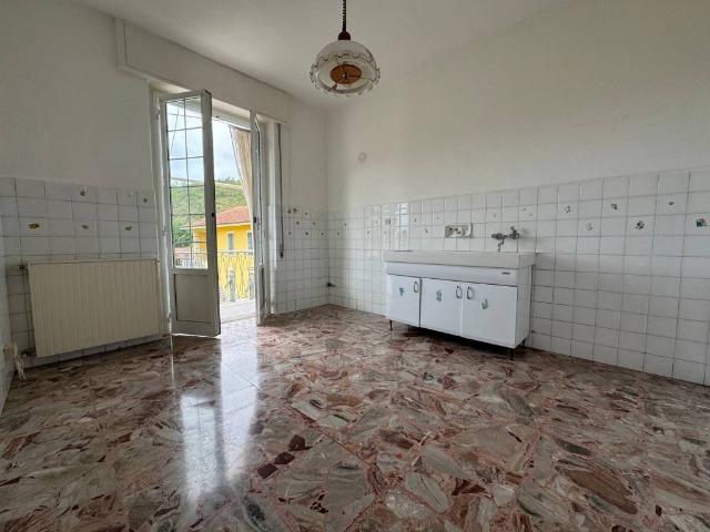 Appartamento in vendita a Ponzerone, Sestri Levante