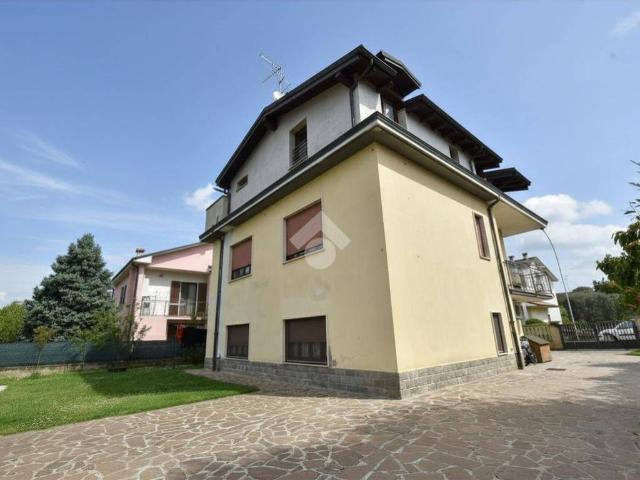 Appartamento in vendita a Settala, Lombardia