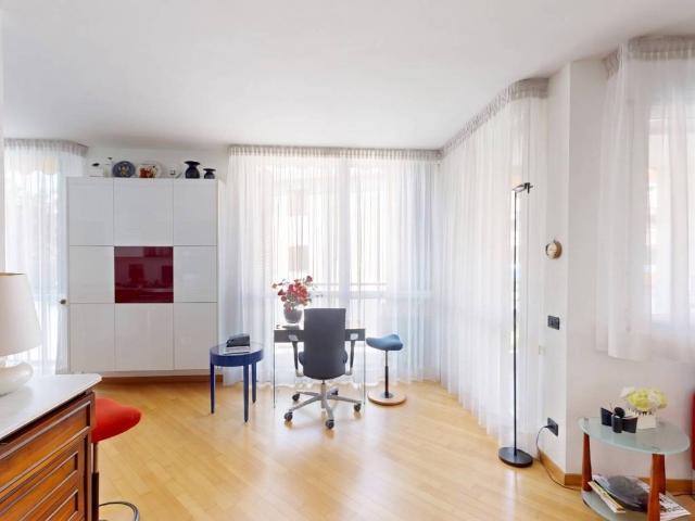 Appartamento in vendita a Parco Bosco In Città, Milano
