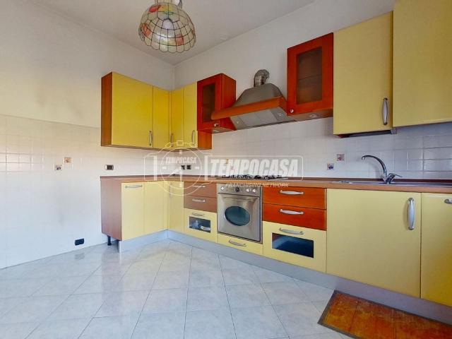 Appartamento in vendita a Seveso, Lombardia