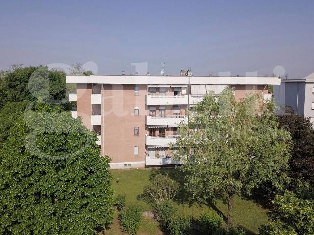 Appartamento in vendita a Seveso, Lombardia