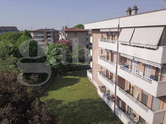 Appartamento in vendita a Seveso, Lombardia