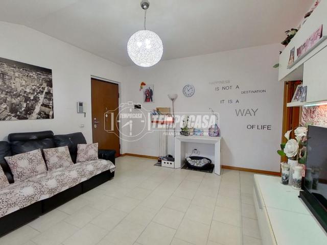 Appartamento in vendita a Seveso, Lombardia