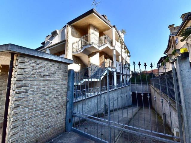 Appartamento in vendita a Seveso, Lombardia