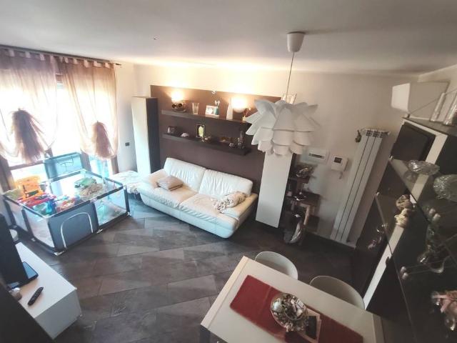 Appartamento in vendita a Seveso, Lombardia