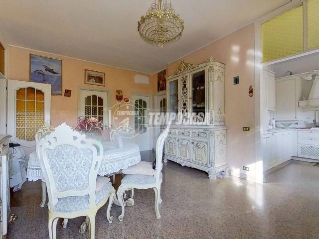 Appartamento in vendita a Seveso, Lombardia