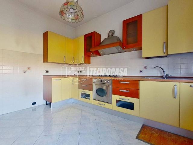 Appartamento in vendita a Seveso, Lombardia