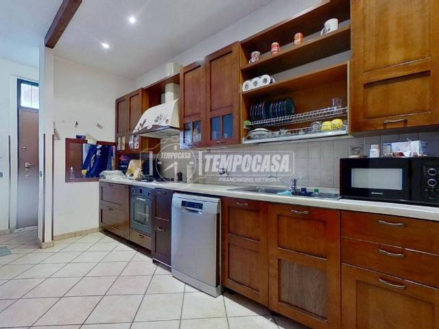 Appartamento in vendita a Seveso, Lombardia