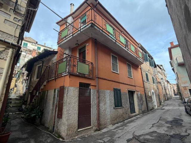 Appartamento in vendita a Sezze, Lazio