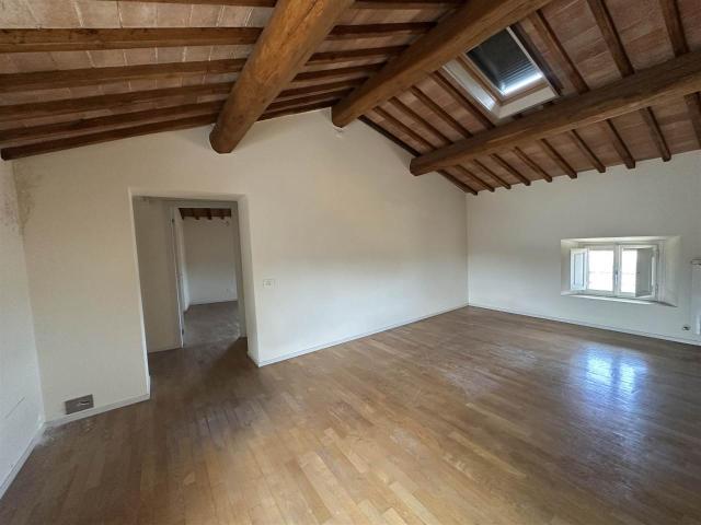 Appartamento in vendita a Contrada della Lupa, Siena