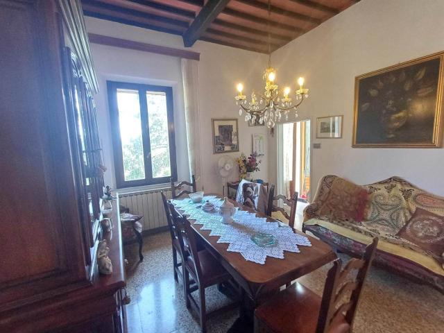 Appartamento in vendita a Costalpino, Siena