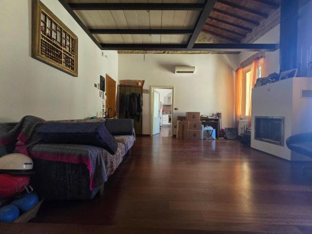 Appartamento in vendita a Ravacciano, Siena