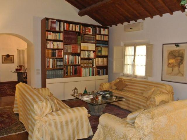 Appartamento in vendita a Monteliscai, Siena