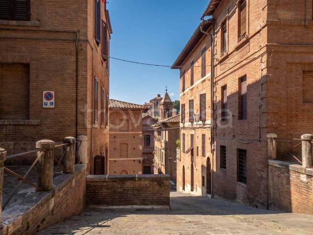 Appartamento in vendita a Contrada del Leocorno, Siena