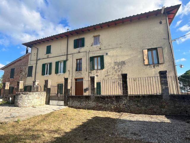 Appartamento in vendita a Peruzza, Siena