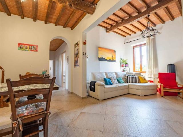 Appartamento in vendita a Costafabbri, Siena