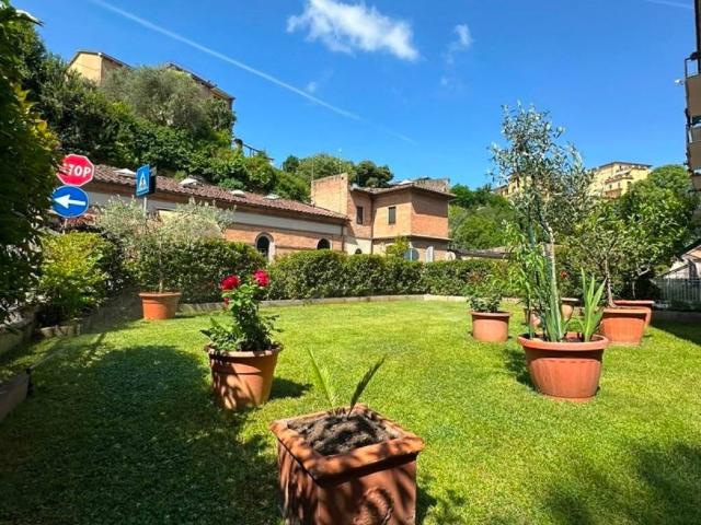 Appartamento in vendita a Ravacciano, Siena