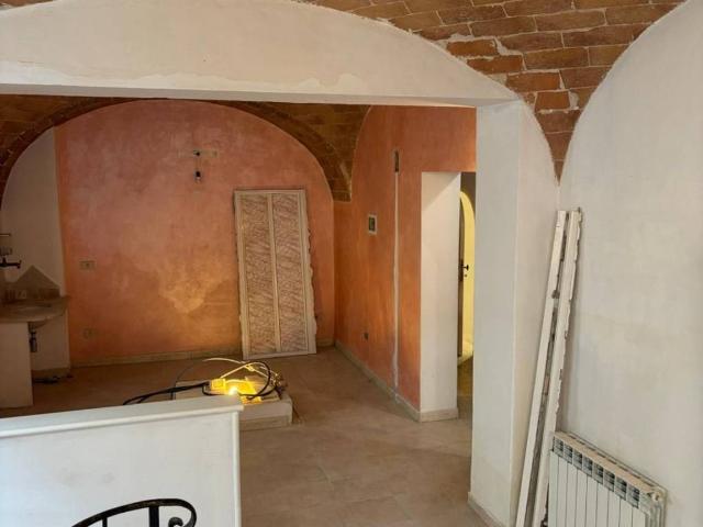 Appartamento in vendita a Camollia, Siena