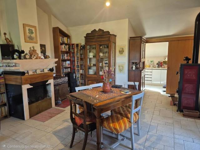 Villa Indipendente in vendita a Costafabbri, Siena