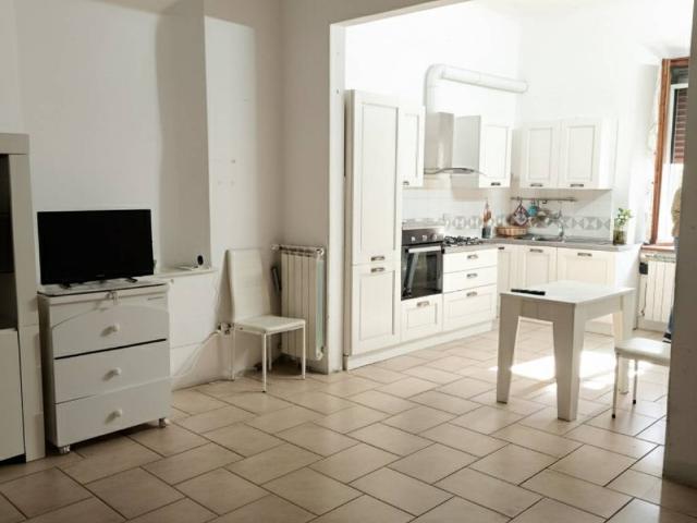 Appartamento in vendita a Camollia, Siena