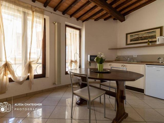 Appartamento in vendita a Camollia, Siena
