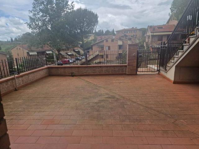 Appartamento in vendita a Pian delle Fornaci, Siena