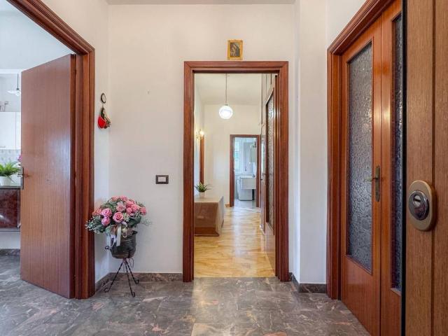 Appartamento in vendita a Siena, Toscana