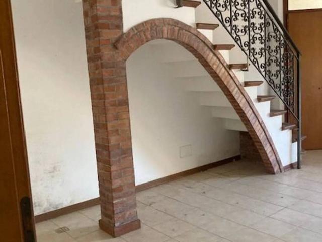 Appartamento in vendita a Isola d'Arbia, Siena