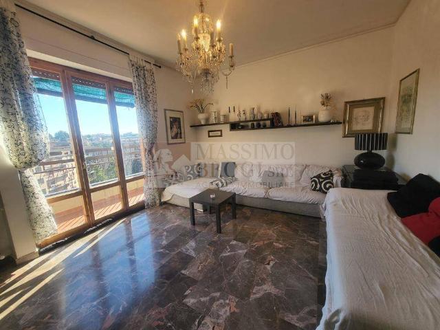 Appartamento in vendita a Siena, Toscana