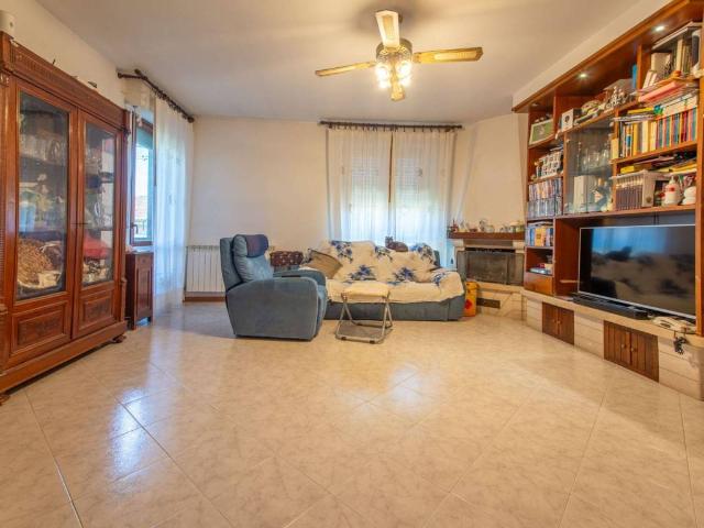 Appartamento in vendita a Siena, Toscana